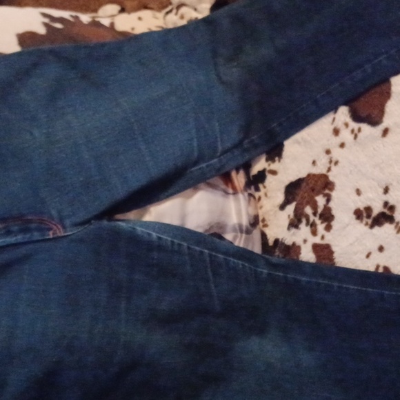 LORD ISAACS JEANS, SIZE 14 WOMENS, WIDE THIGH AND LEGS, SUPER NICE. - Picture 6 of 7
